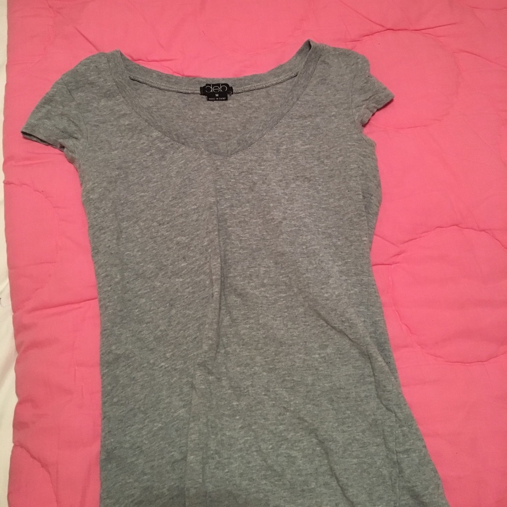 V-neck T-shirt from Deb