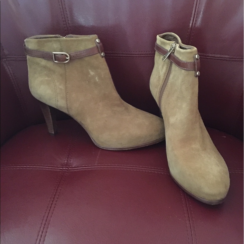 Authentic Tory Burch Boots