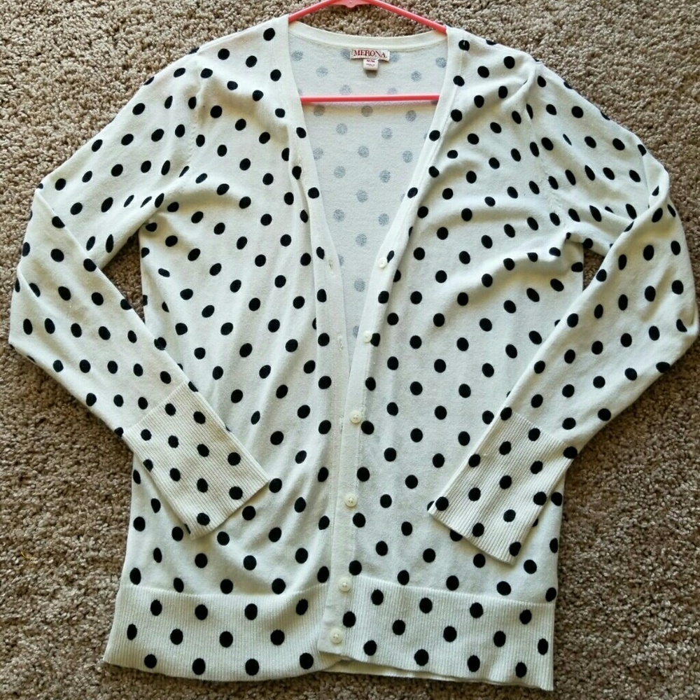 🌲 FinalMerona White with black Polka Dot Cardigan
