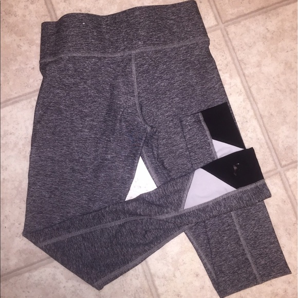 **SOLD** VS PINK Yoga Leggings XS Grey - Picture 1 of 5