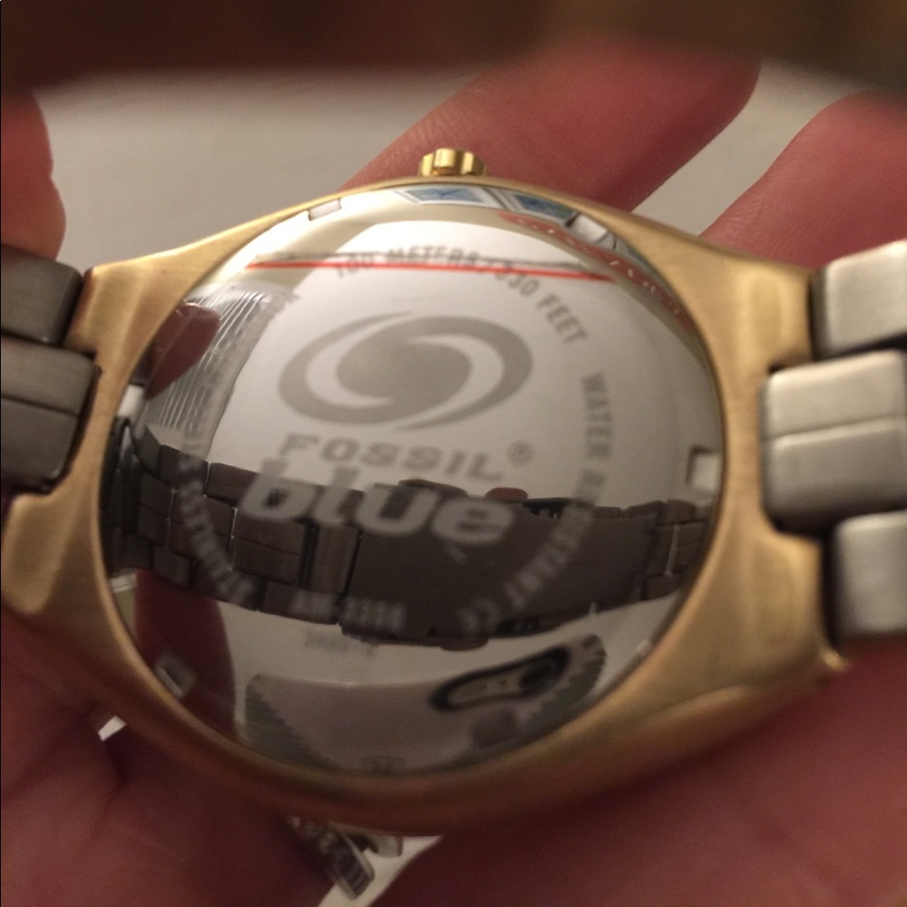 Fossil Watch - Picture 3 of 5