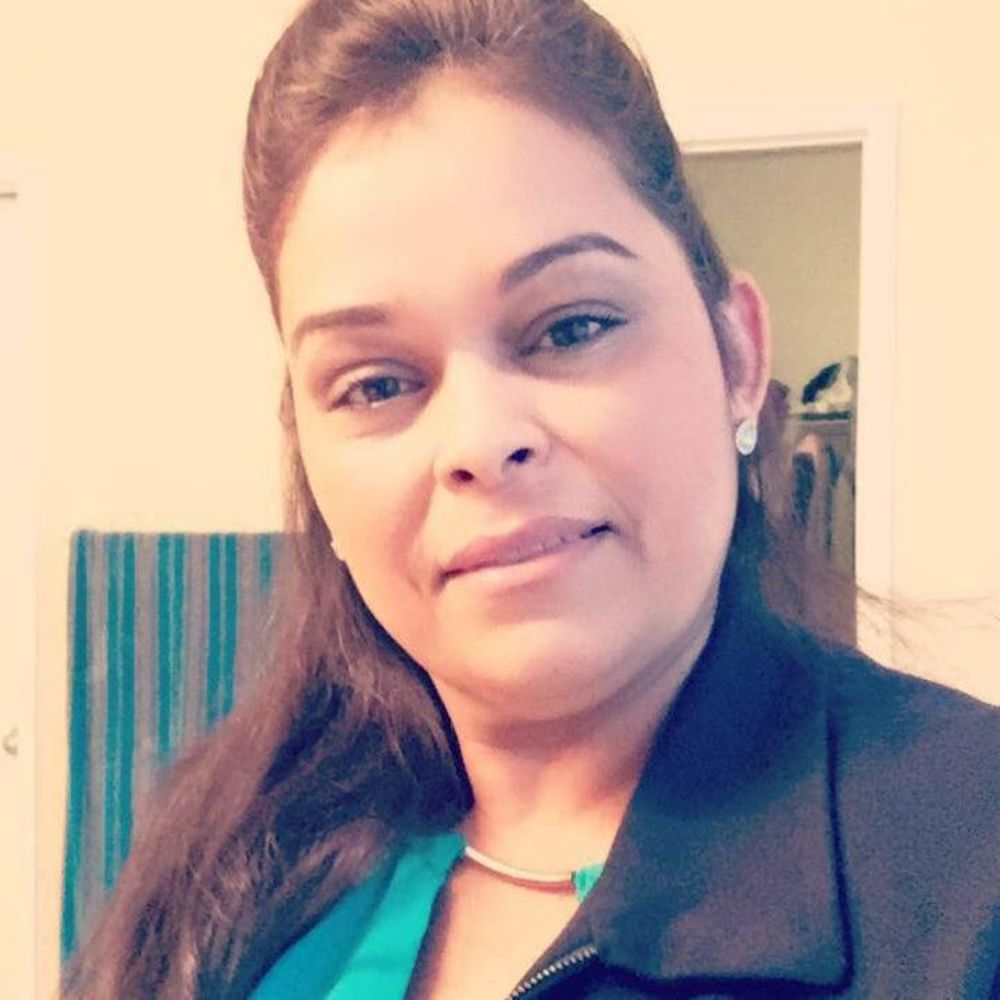 Meet your Posher, Esther