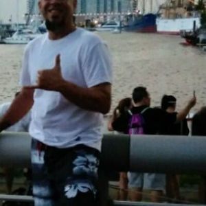 Meet your Posher, Reyes