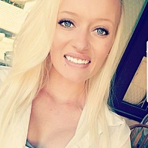 Meet your Posher, Carly