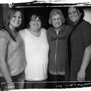 Meet your Posher, Stacy