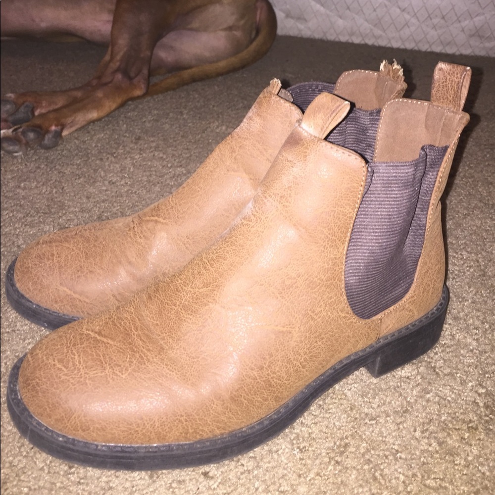 Brown Chelsea boots