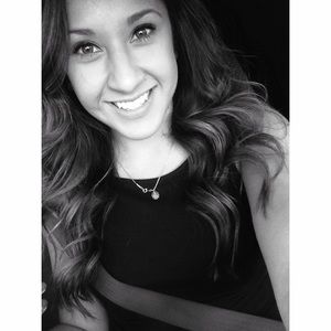 Meet your Posher, Addy