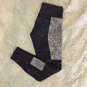 Lululemon Navy Patchwork Leggings Sz 6