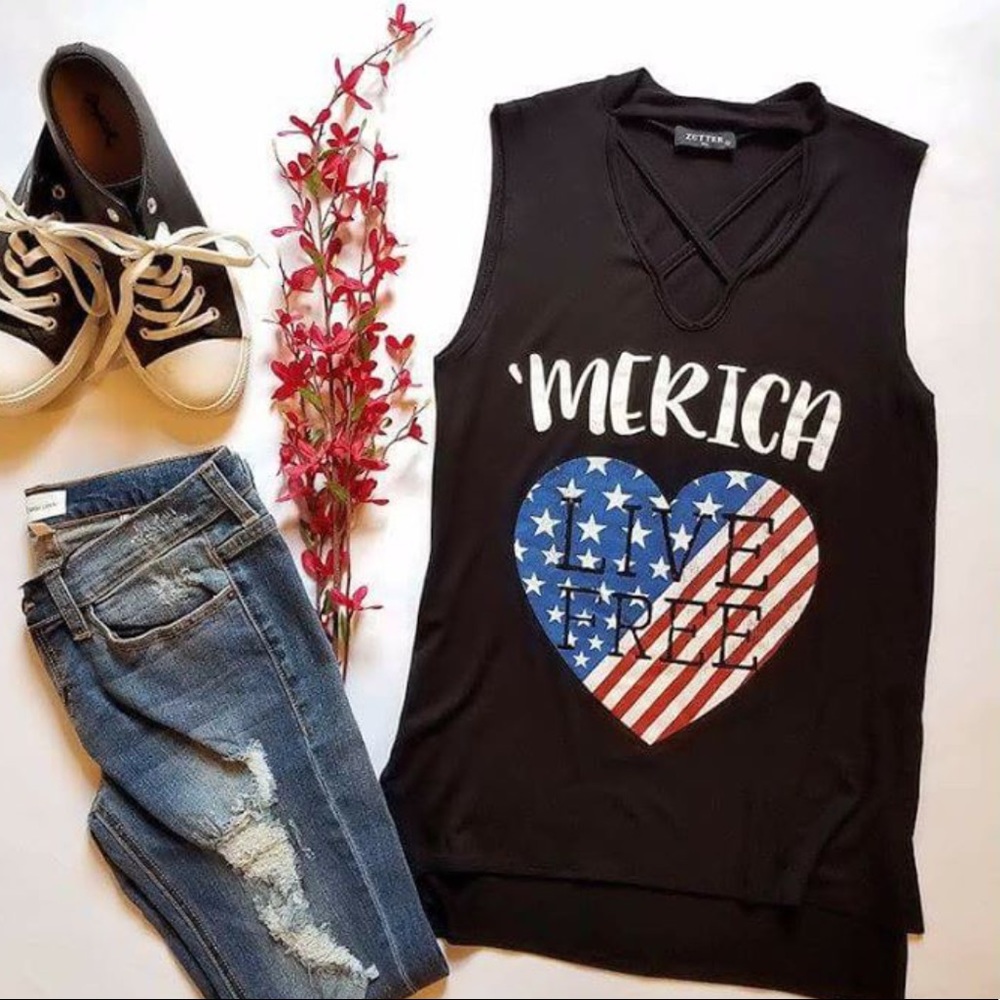 Boutique NEW Small top.