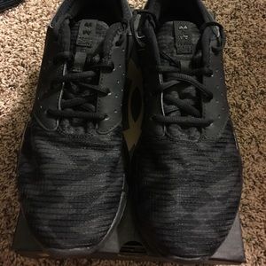 Under Armour flow running shoe