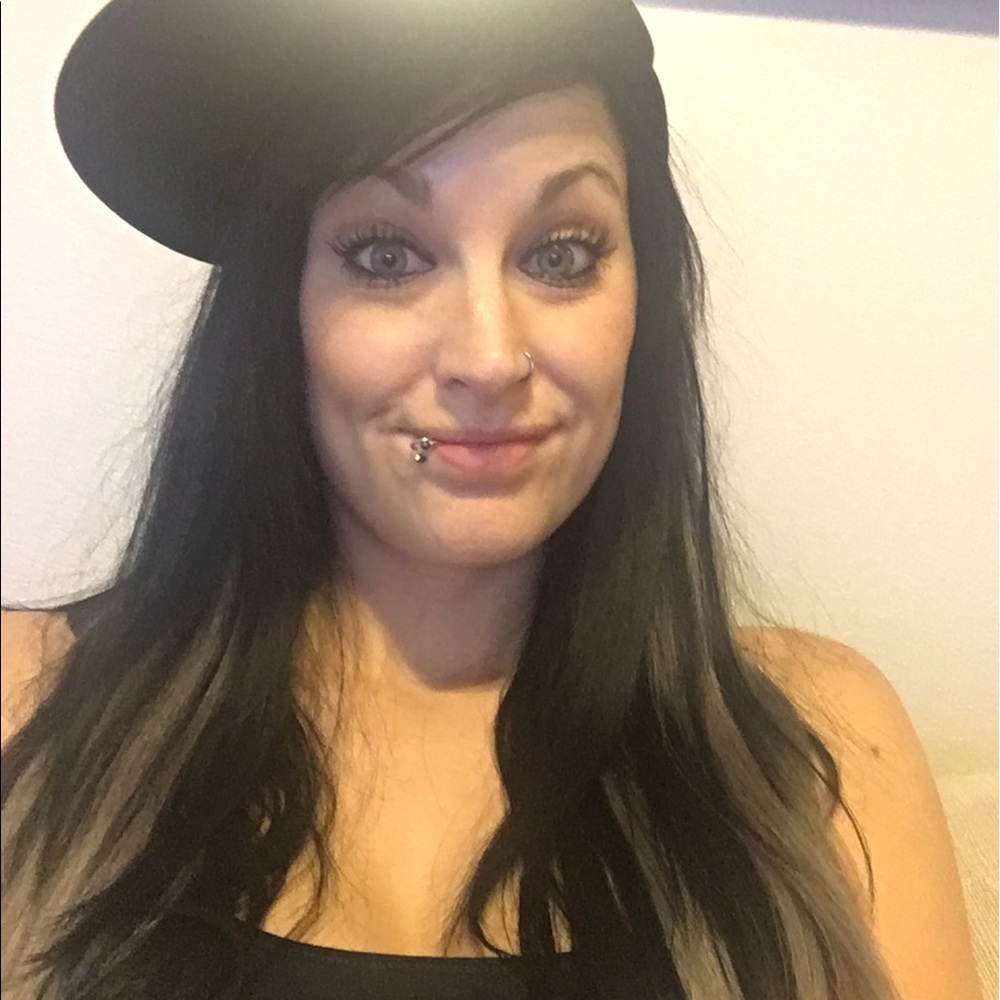 Meet your Posher, Megan