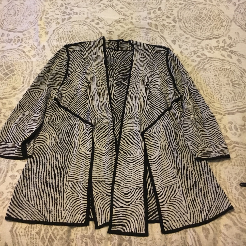 Reversible knit jacket