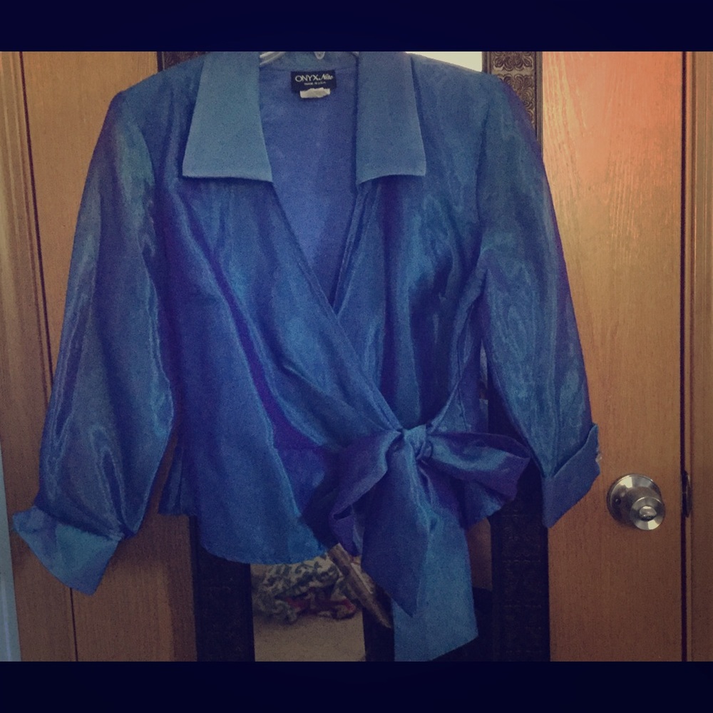 Blouse like new