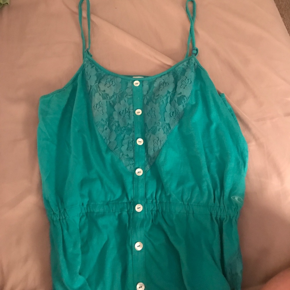 L O'Neill top