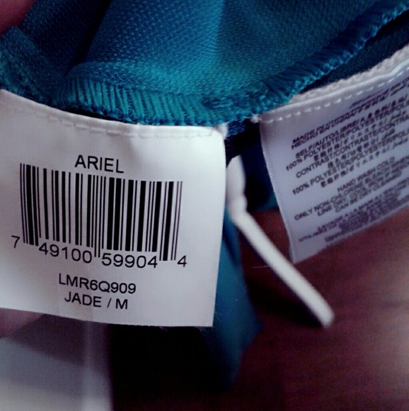 Dress - Picture 6 of 6