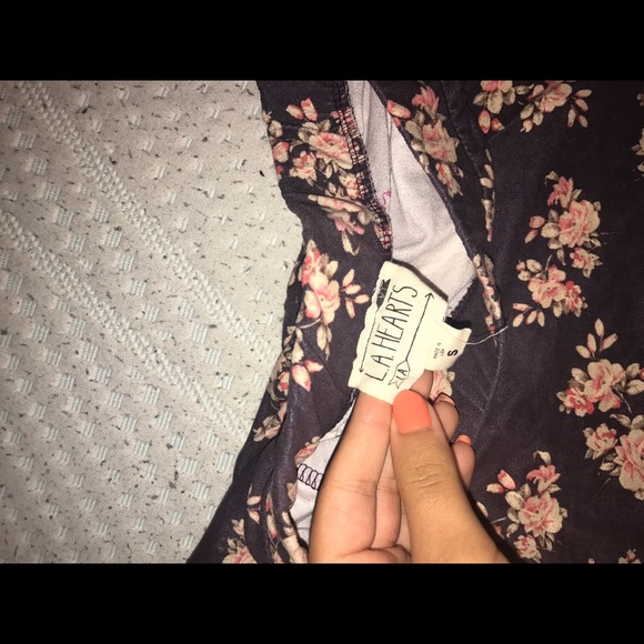 Floral cute skirt - Picture 2 of 2