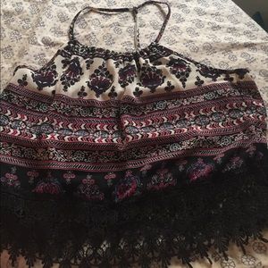 Tank top with lace on the bottom