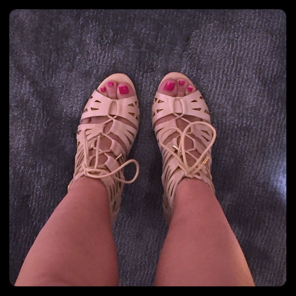 Beige heels