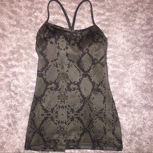 NWOT snakeskin lululemon tank top
