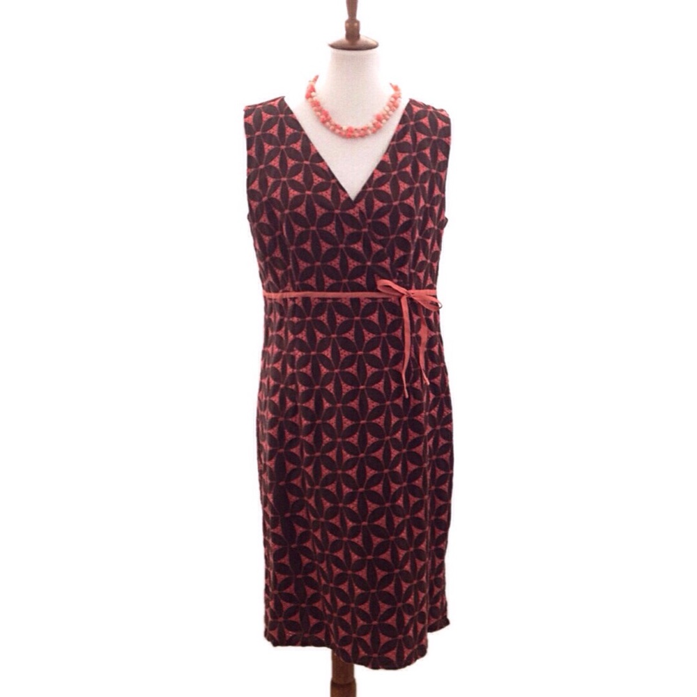 Alexandra Bartlett Sleeveless Dress - Picture 2 of 6