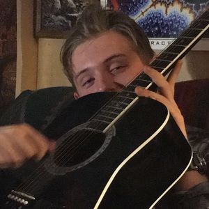 Meet your Posher, Logan