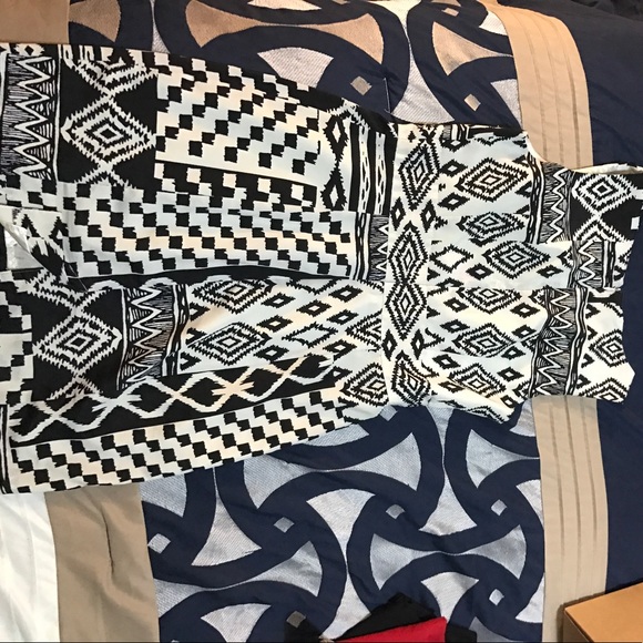 Tribal Print Dress - Picture 2 of 4