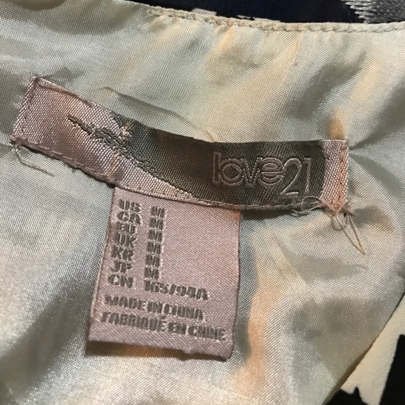 Tribal Print Dress - Picture 3 of 4