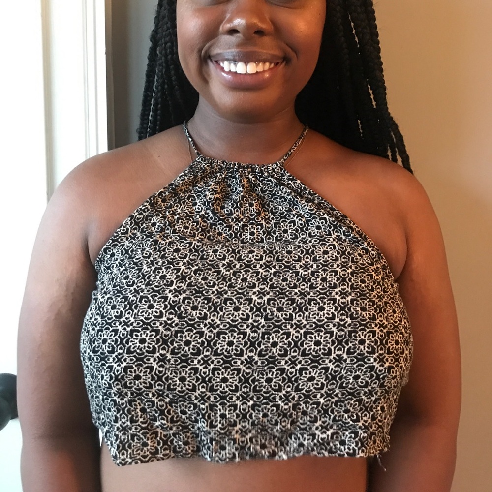 Black and cream crop top.