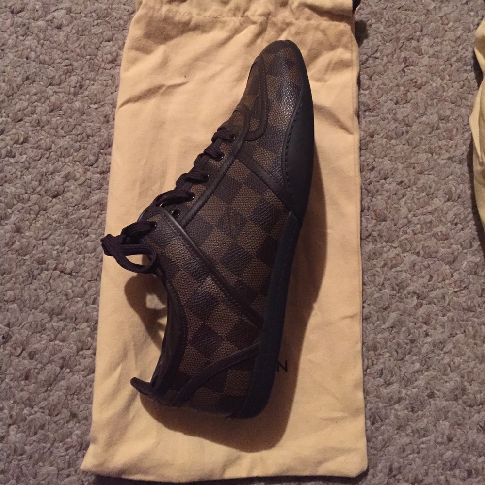 Sneaker - Picture 3 of 6