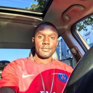 Meet your Posher, Amara