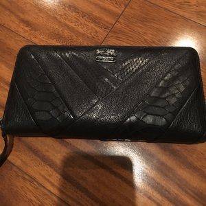 Coach accordion black wallet