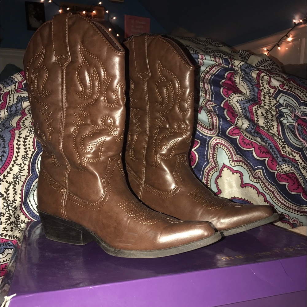 NEVER WORN!! Cowboy boots