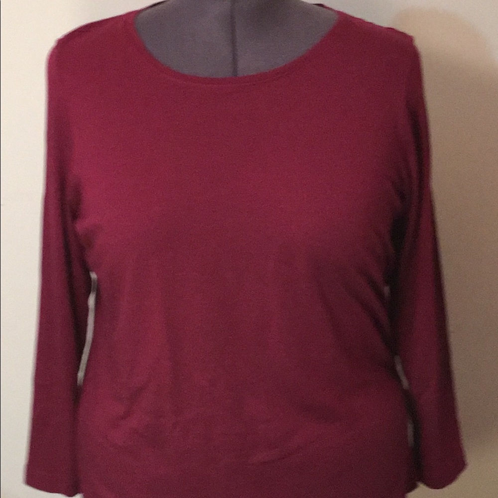 Burgundy long sleeve tee