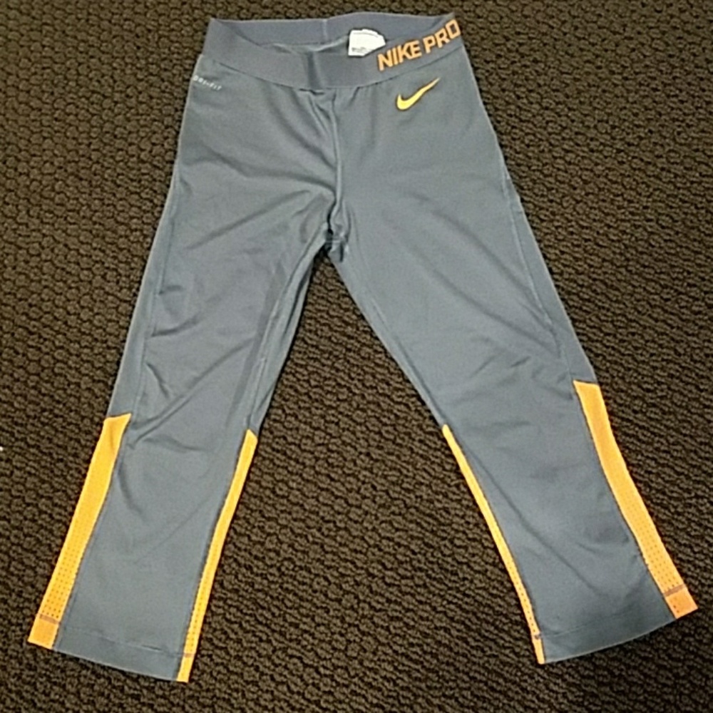 Nike pro leggings