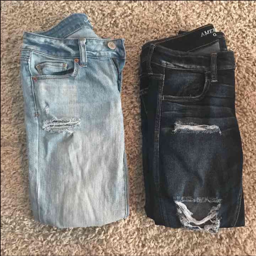 2 American Eagle Super Skinny Jeans