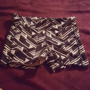 Athletic compression shorts