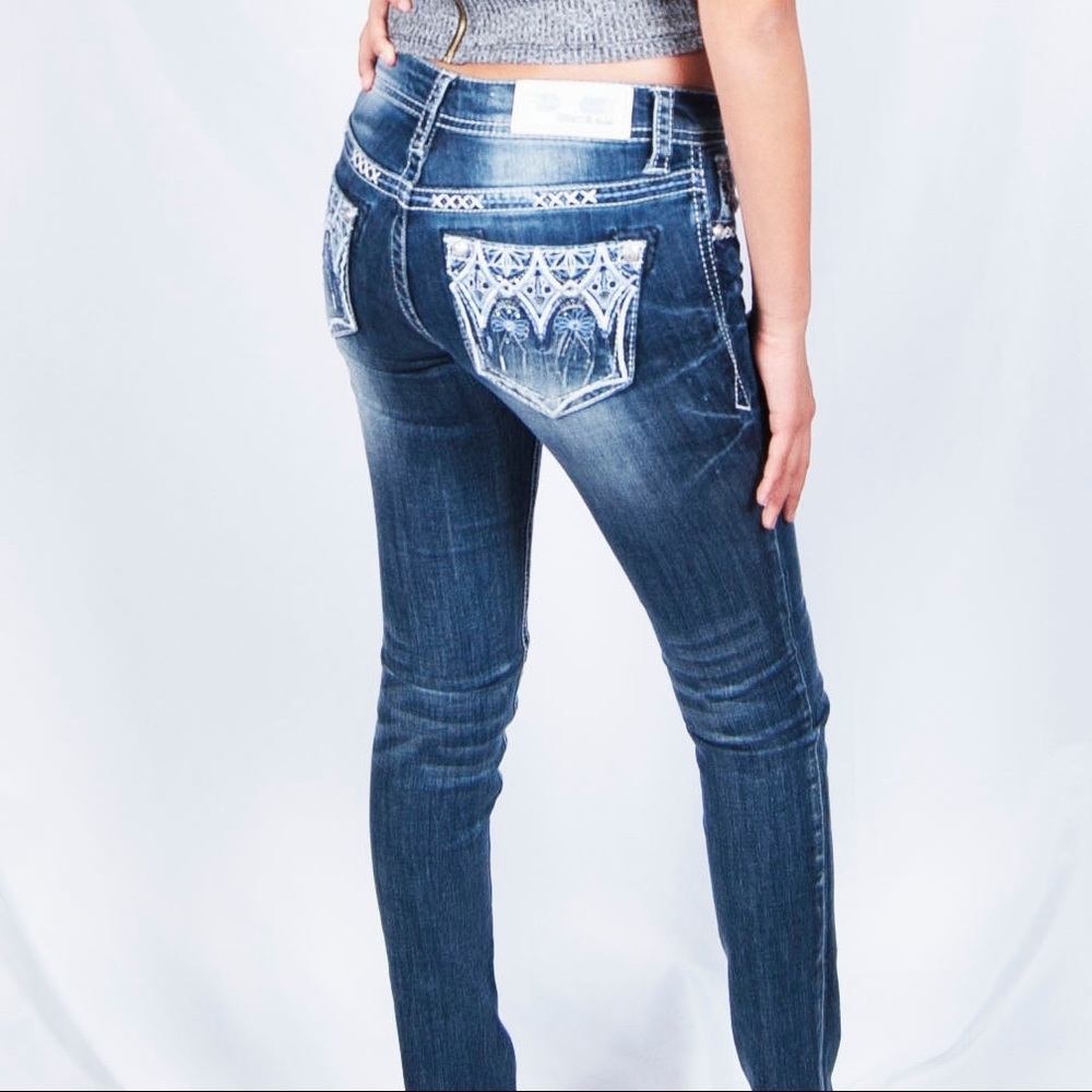 Skinny 2017 Grace in LA