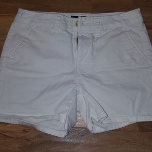AE High-Rise White Shorts !!!