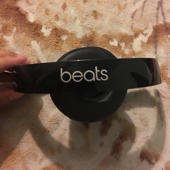 Black and white beats - Picture 2 of 4