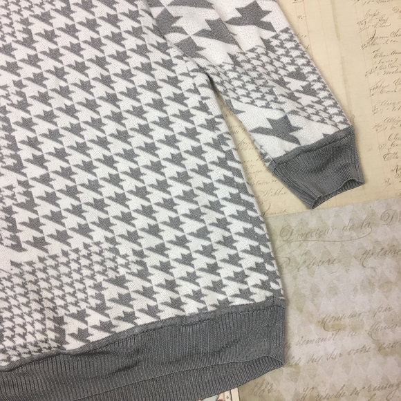 Armani Exchange Blouse Knit Women's Sweater Small - Picture 3 of 6