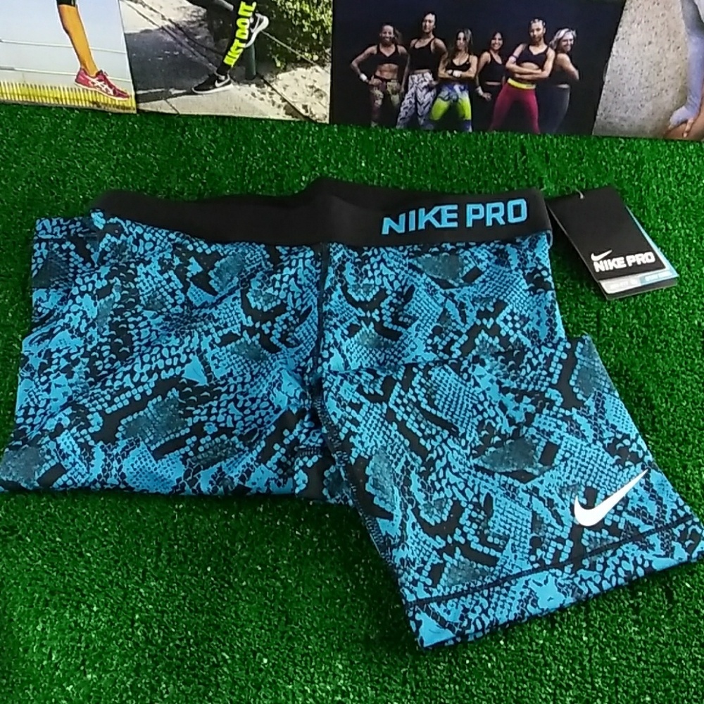 Nike Dri-Fit Capri Tights/leggings (Brand New)