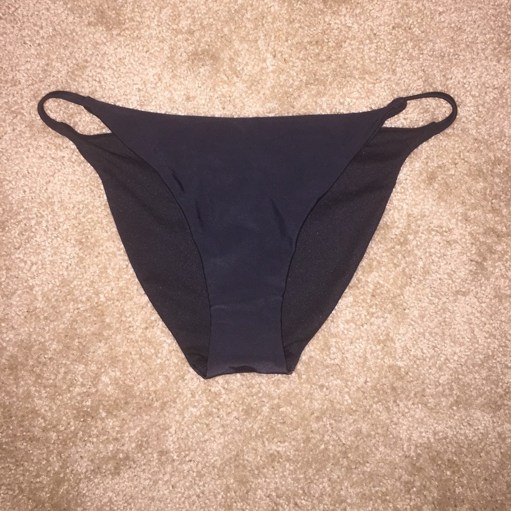 NWOT Black Cheeky Bikini Bottoms
