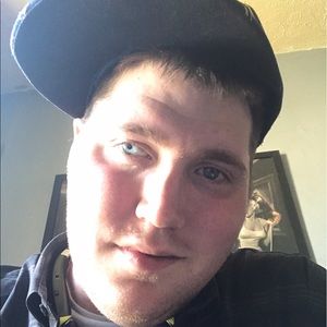 Meet your Posher, Logan