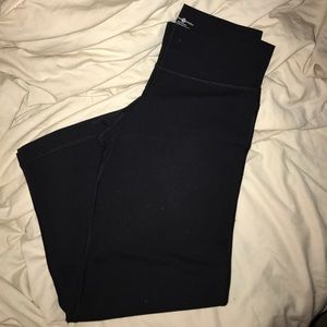 Lululemon black Capris 4
