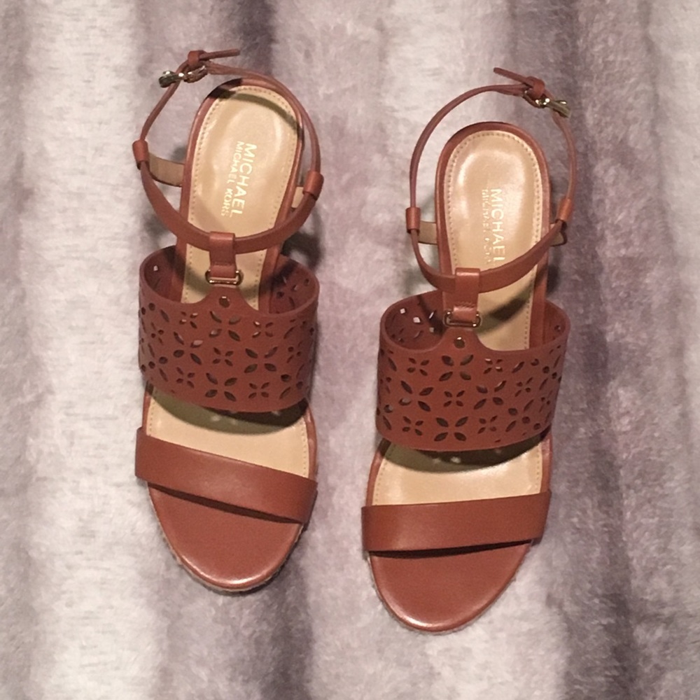 Michael Kors Darci Wedge - Luggage - Picture 6 of 8