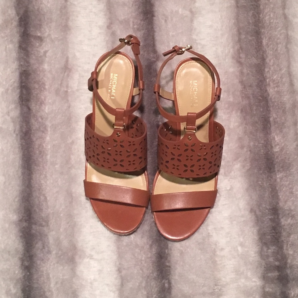 Michael Kors Darci Wedge - Luggage - Picture 8 of 8