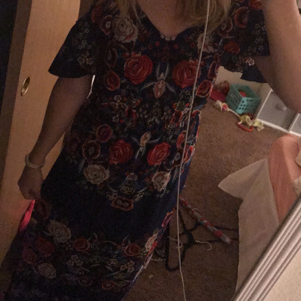 Cold Shoulder maxi dress