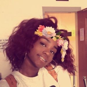 Meet your Posher, Vivian