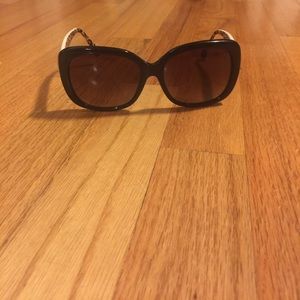 Woman's coach sunglasses