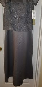 Mother of the bride/Evening Gown dress NWT